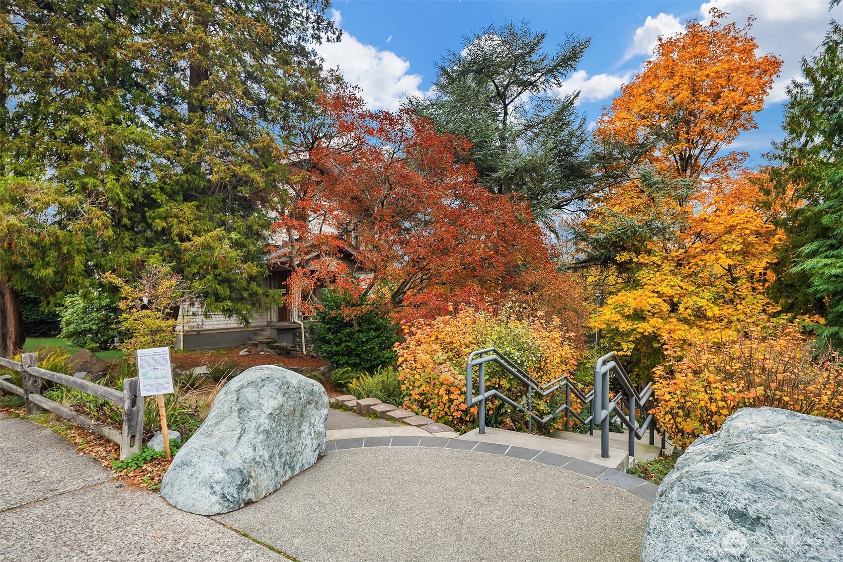 2540 34th Avenue South Seattle, WA 98144 - Photo 10 of 20 a view of a outdoor space