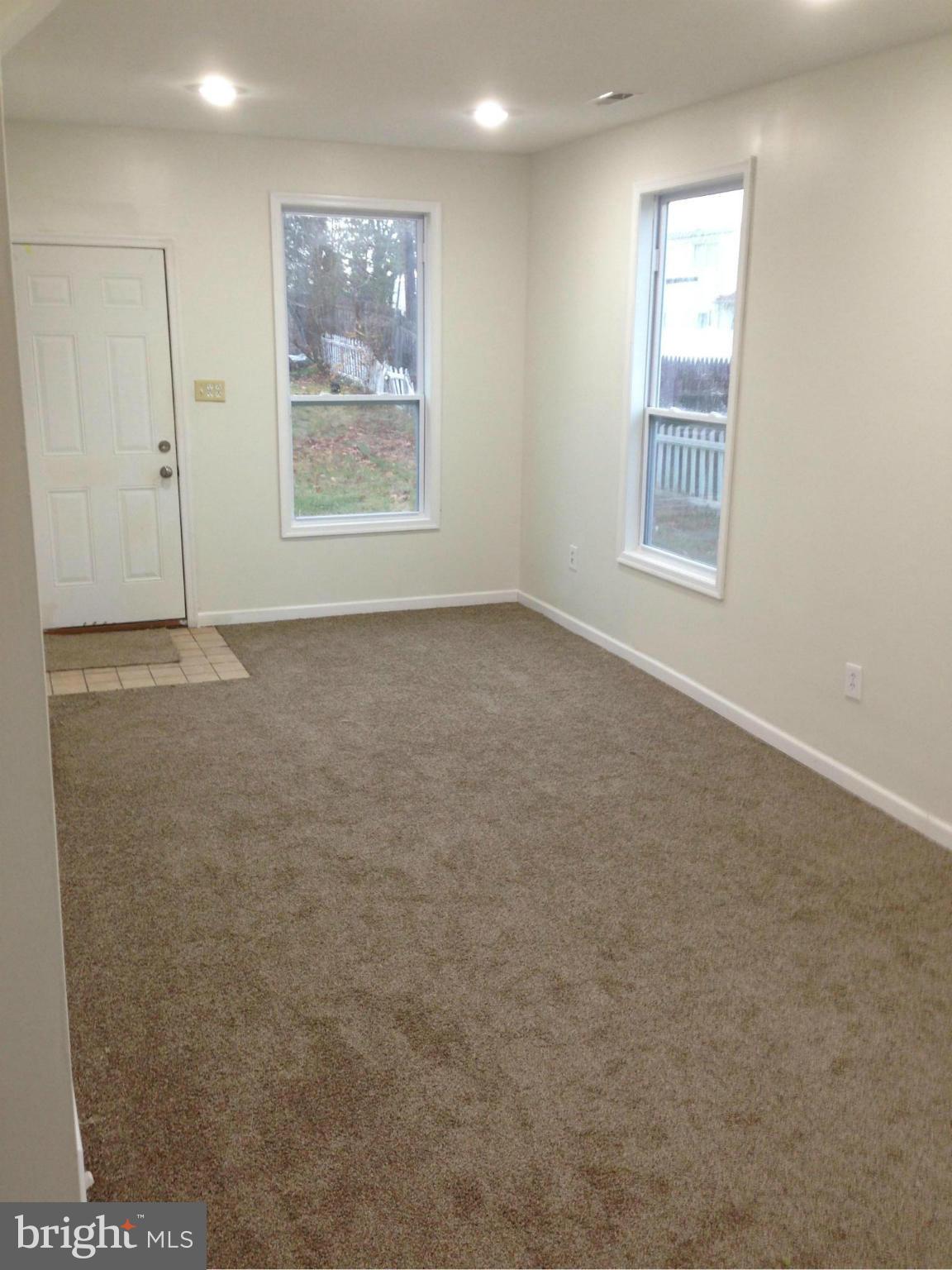 1718 Chesterton Road Baltimore, MD 21244 - Photo 6 of 13 Family Room