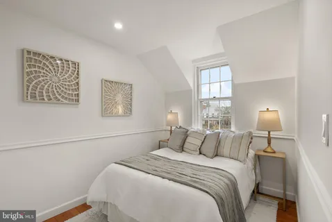 $627,900 | 3513 South Stafford Street, Unit A, Arlington, VA 22206