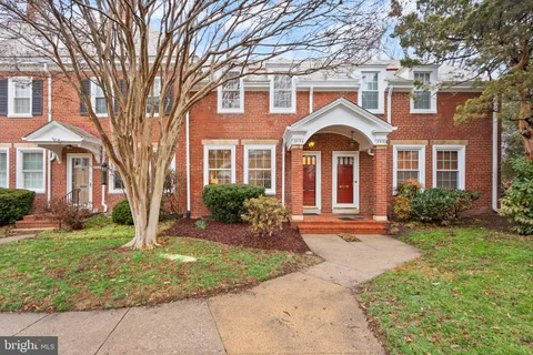 $627,900 | 3513 South Stafford Street, Unit A, Arlington, VA 22206