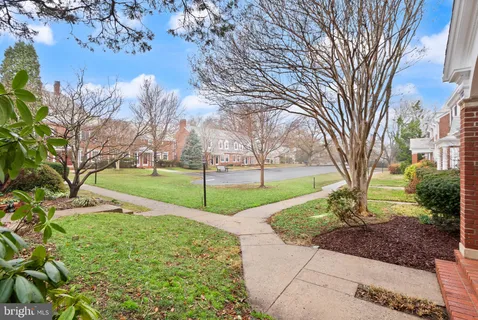 $627,900 | 3513 South Stafford Street, Unit A, Arlington, VA 22206