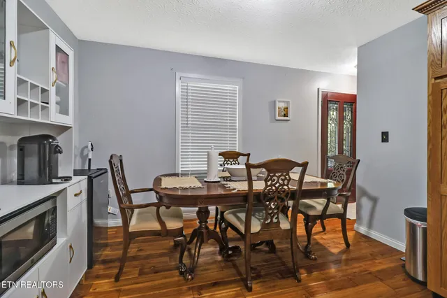 $360,000 | 820 Sand Cut Road, Oneida, TN 37841