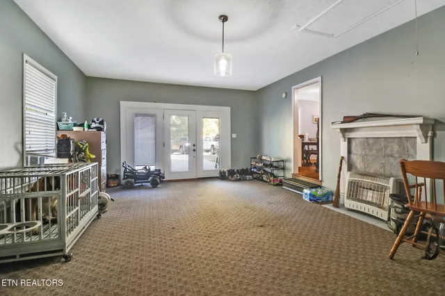 $360,000 | 820 Sand Cut Road, Oneida, TN 37841