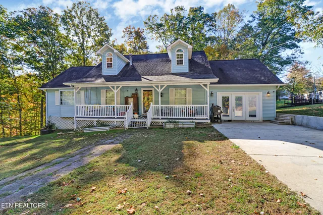 $360,000 | 820 Sand Cut Road, Oneida, TN 37841