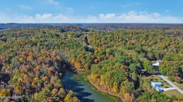 $360,000 | 820 Sand Cut Road, Oneida, TN 37841