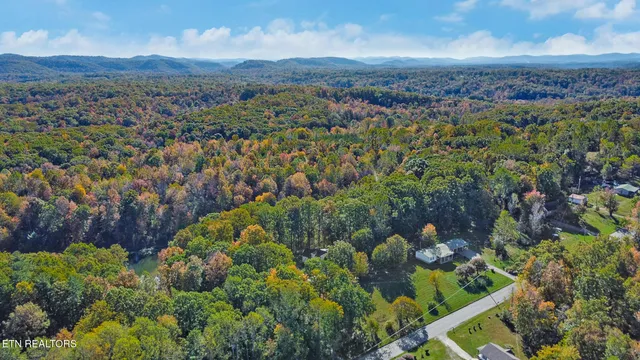 $360,000 | 820 Sand Cut Road, Oneida, TN 37841