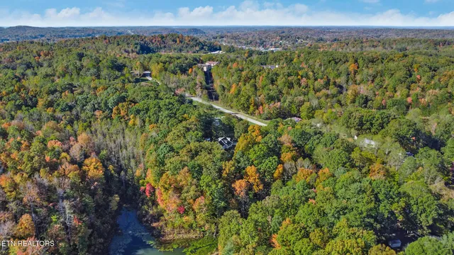 $360,000 | 820 Sand Cut Road, Oneida, TN 37841