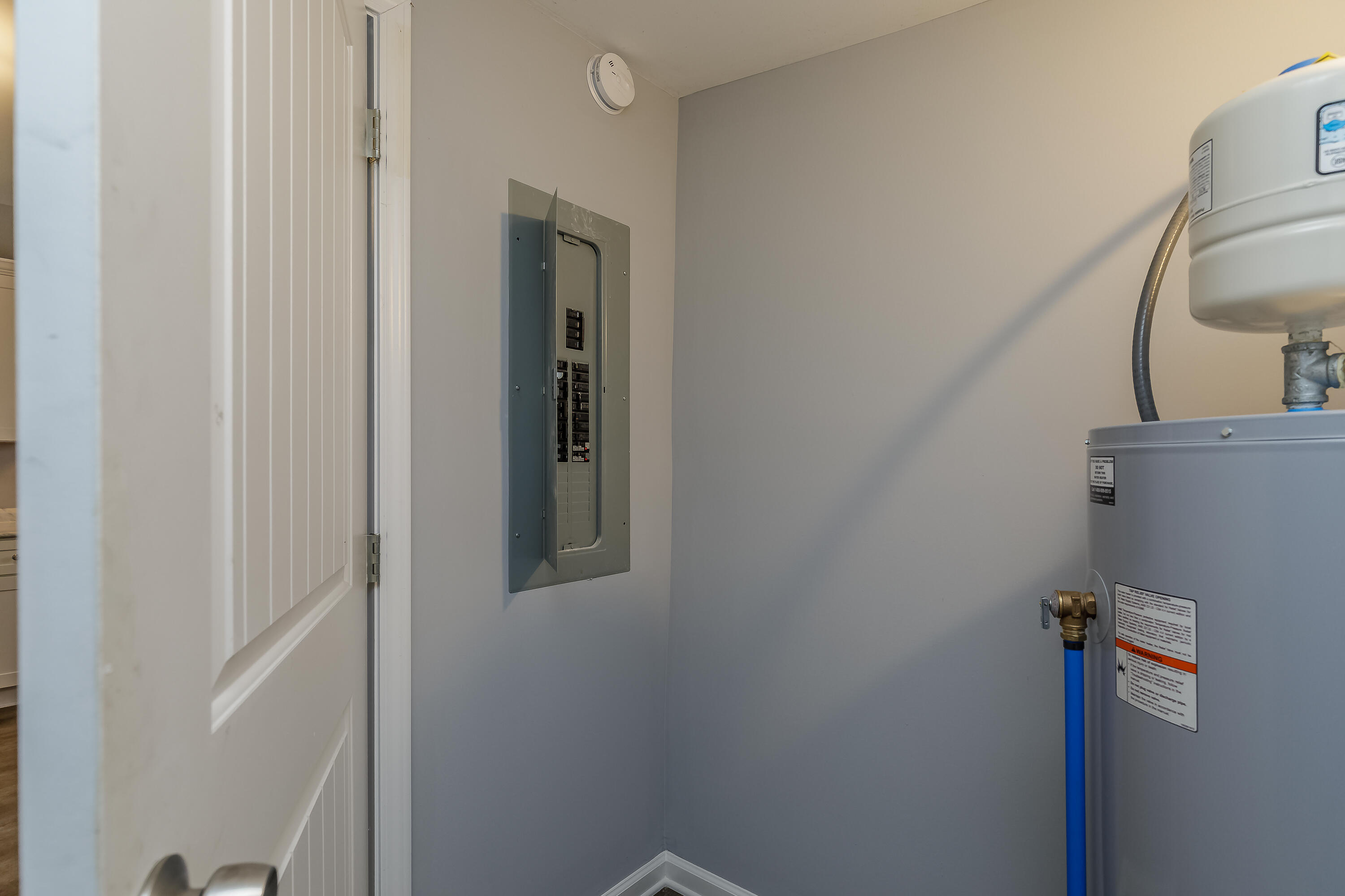 78 Oak Street Trion, GA 30753 - Photo 16 of 35 Rear Entrance