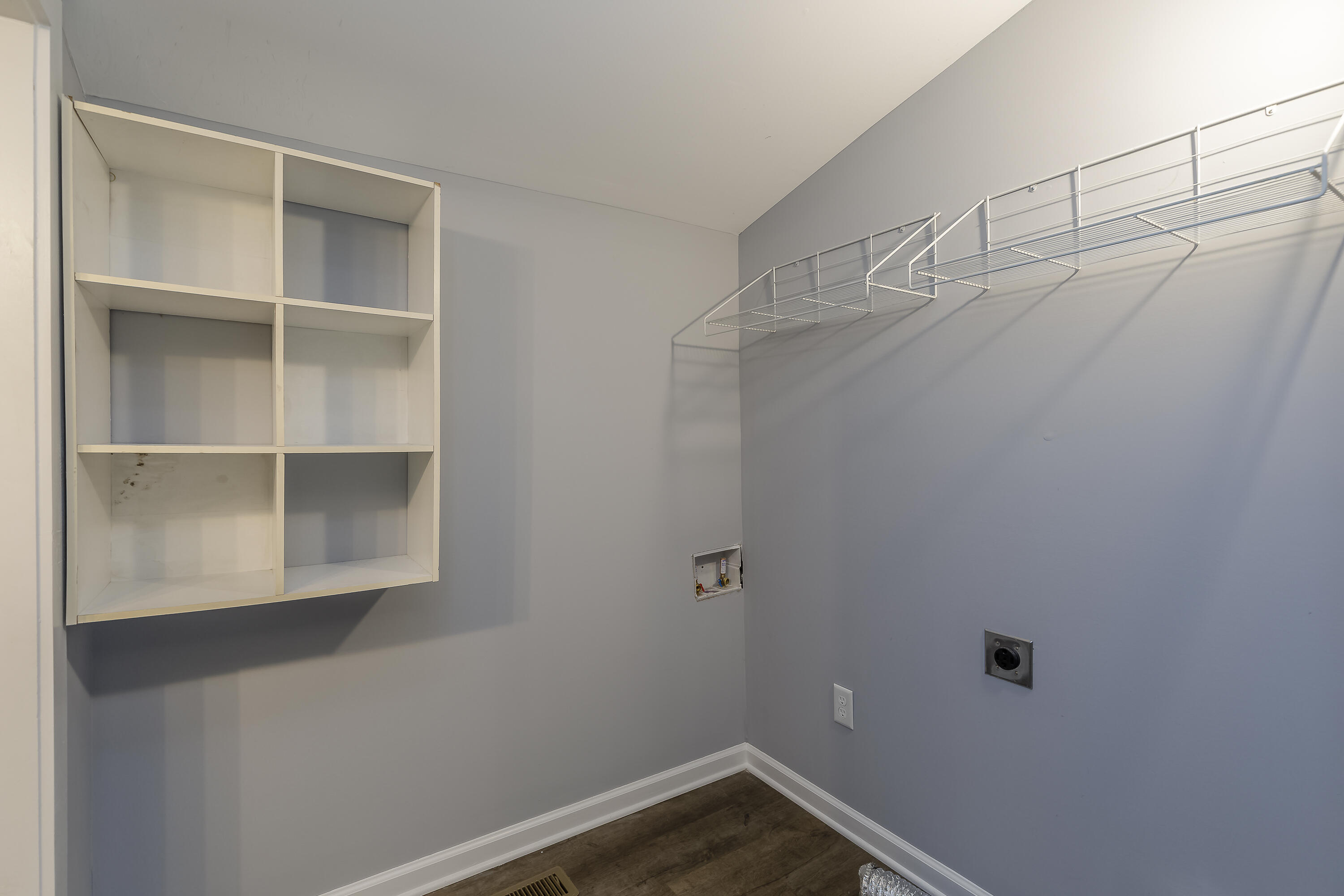 78 Oak Street Trion, GA 30753 - Photo 24 of 35 Master Bath / Laundry