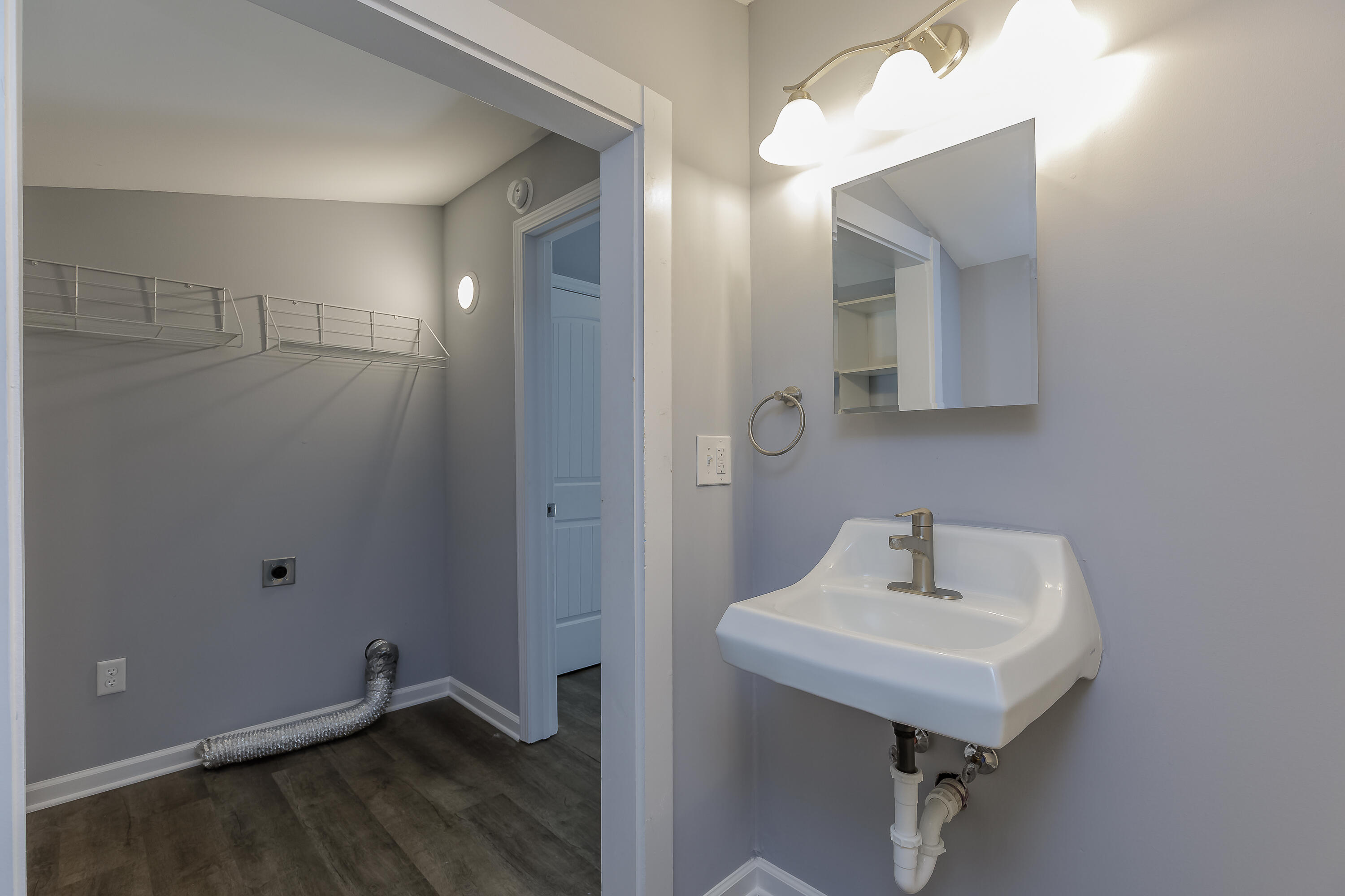 78 Oak Street Trion, GA 30753 - Photo 27 of 35 Master Bath / Laundry