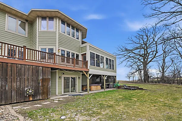 $650,000 | 70832 280th Street, Redwood Falls, MN 56283