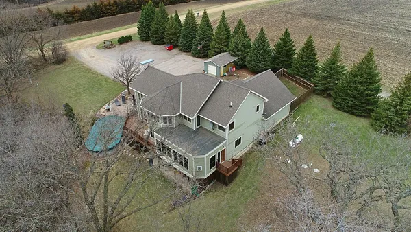 $650,000 | 70832 280th Street, Redwood Falls, MN 56283