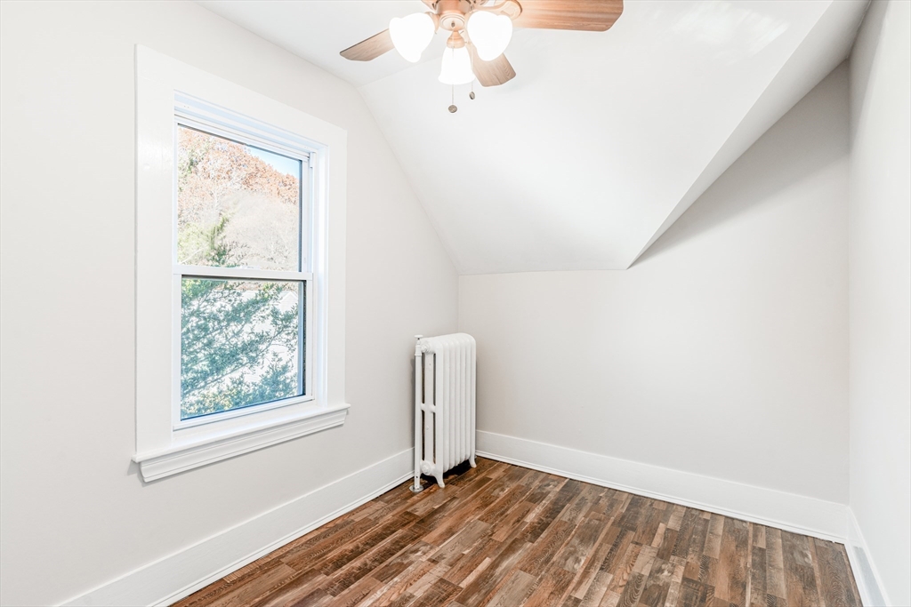 5 Sherbrook Place Lynn, MA 01904 - Photo 20 of 34 an empty room with a window