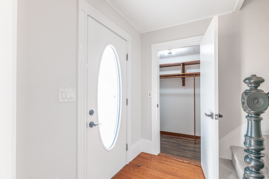 5 Sherbrook Place Lynn, MA 01904 - Photo 3 of 34 a view of bathroom with tub and hallway