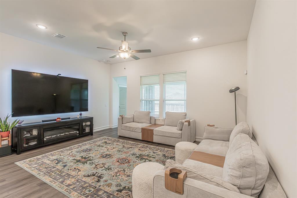4313 Knight Street Midlothian, TX 76065 - Photo 18 of 39