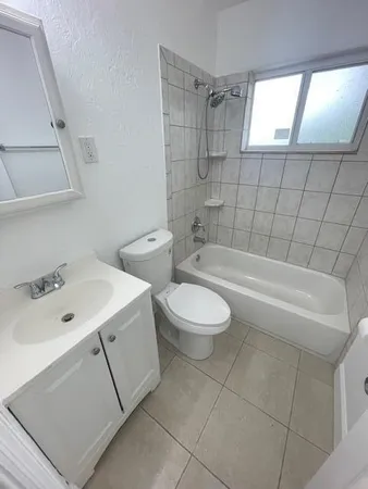 $2,700 | 5181 Southwest 19th Street, West Park, FL 33023