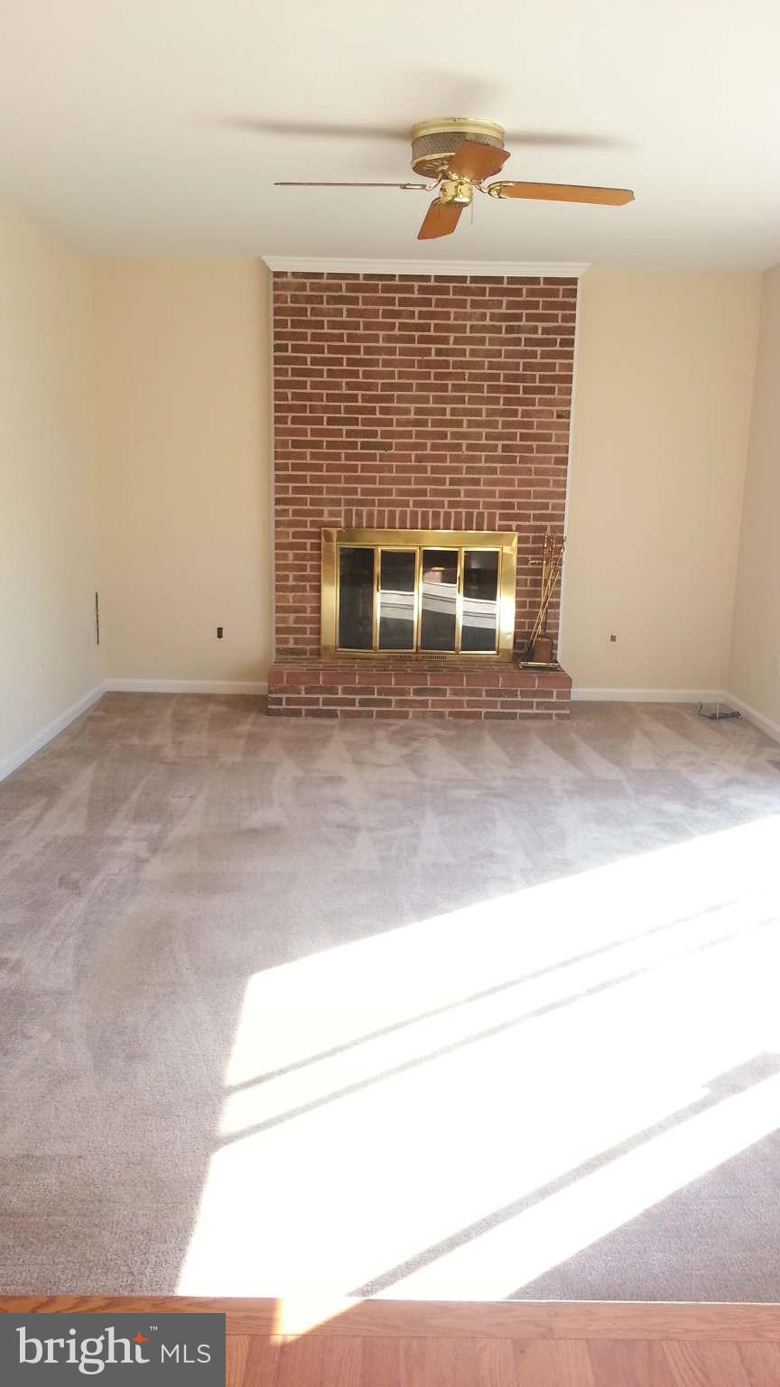 14332 Fairdale Road Silver Spring, MD 20905 - Photo 3 of 25 Interior (General)