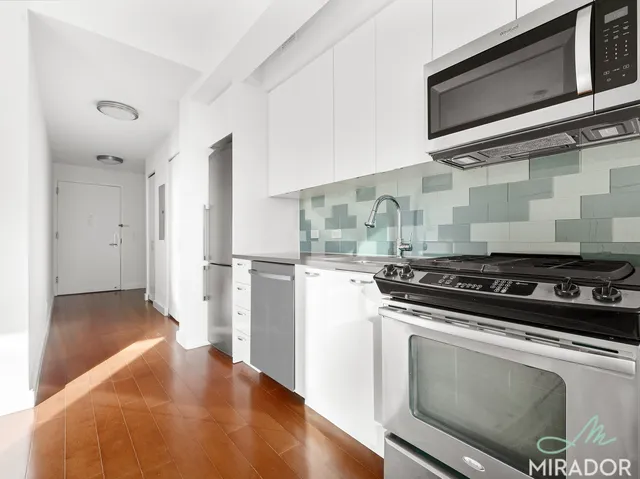 $3,900 | 80 Dekalb Avenue, Unit 27L | Fort Greene