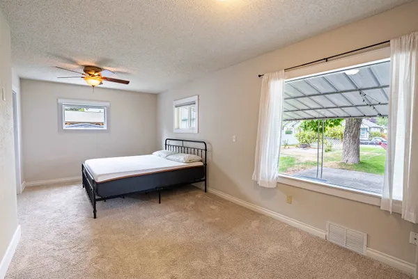 $295,000 | 4224 North Washington Street, Spokane, WA 99205