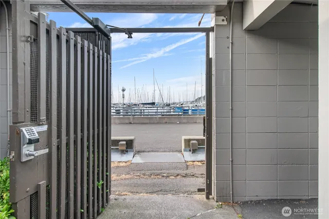 $525,000 | 6535 Seaview Avenue Northwest, Unit 510B, Seattle, WA 98117