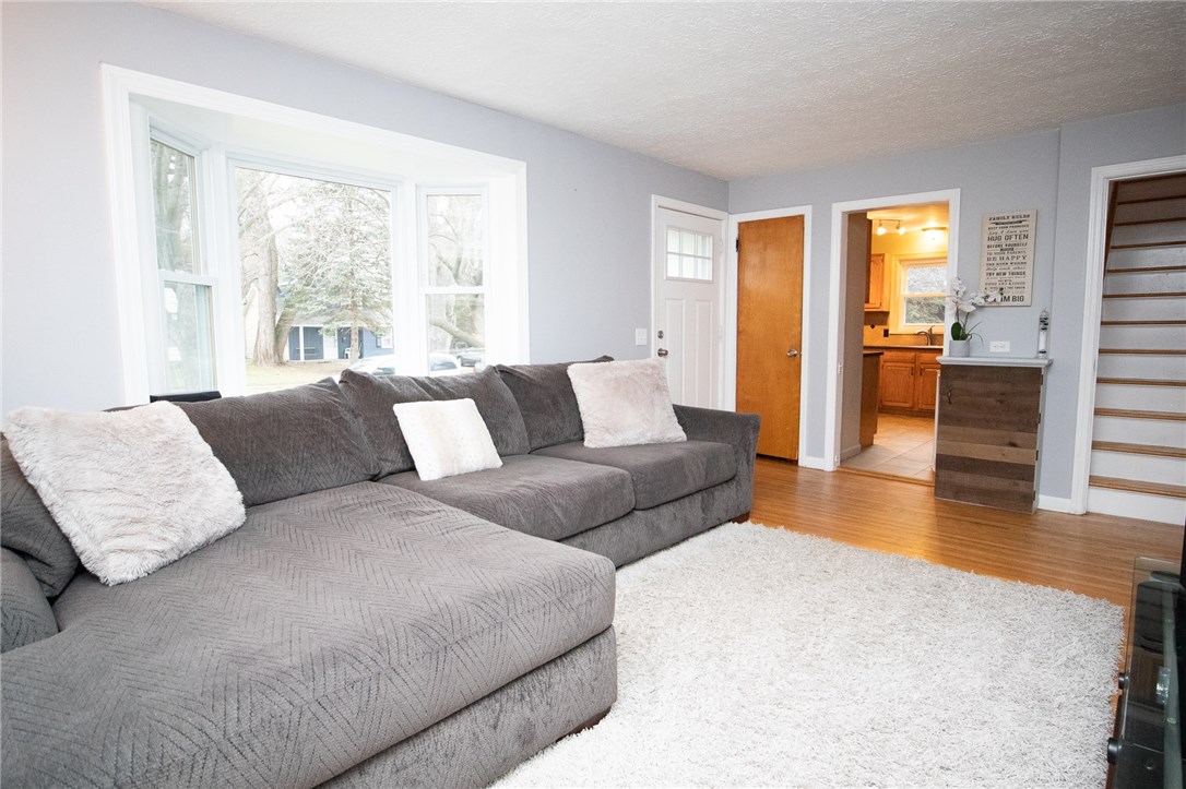 24 Frontenac Heights Irondequoit, NY 14617 - Photo 16 of 23