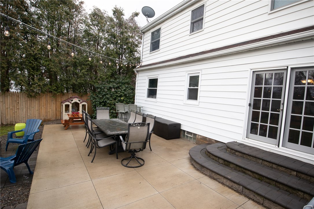 24 Frontenac Heights Irondequoit, NY 14617 - Photo 7 of 23