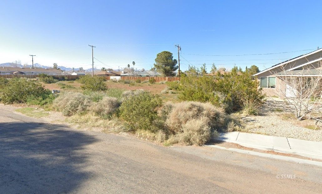 81-233-29 West Willow Avenue Ridgecrest, CA 93555 - Photo 3 of 6 Gallery Image 3