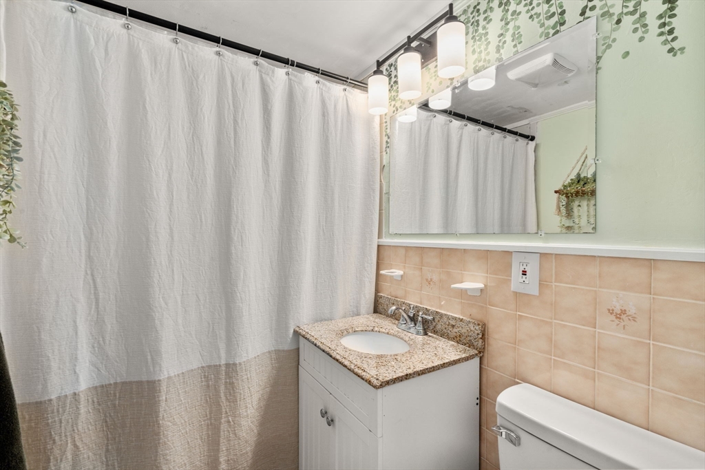 17 Center Hill Road Kingston, MA 02364 - Photo 14 of 24