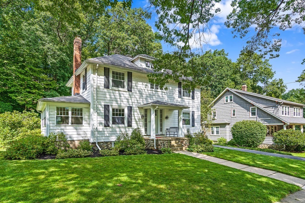 155 Warwick Road Melrose, MA 02176 - Photo 2 of 37 Gallery Image 2