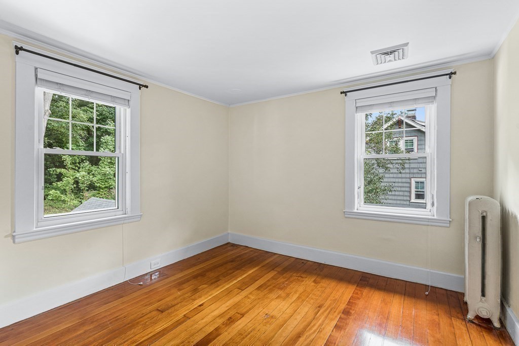155 Warwick Road Melrose, MA 02176 - Photo 27 of 37 Gallery Image 27