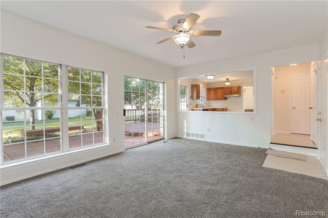 44984 Saltz Road Canton, MI 48187 - Photo 6 of 40 012-photo-family-room-6154071.jpg