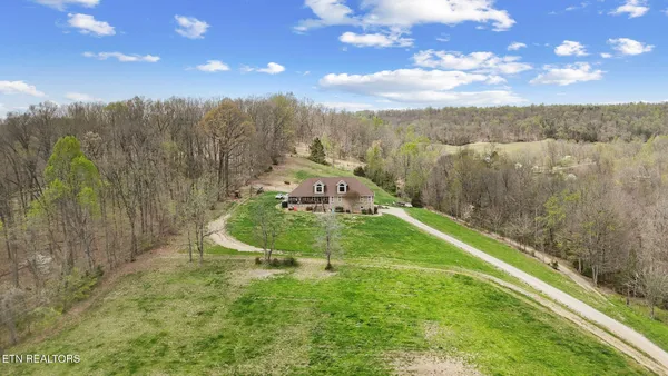 $975,000 | 741 Clinch Valley Road, Powder Springs, TN 37848