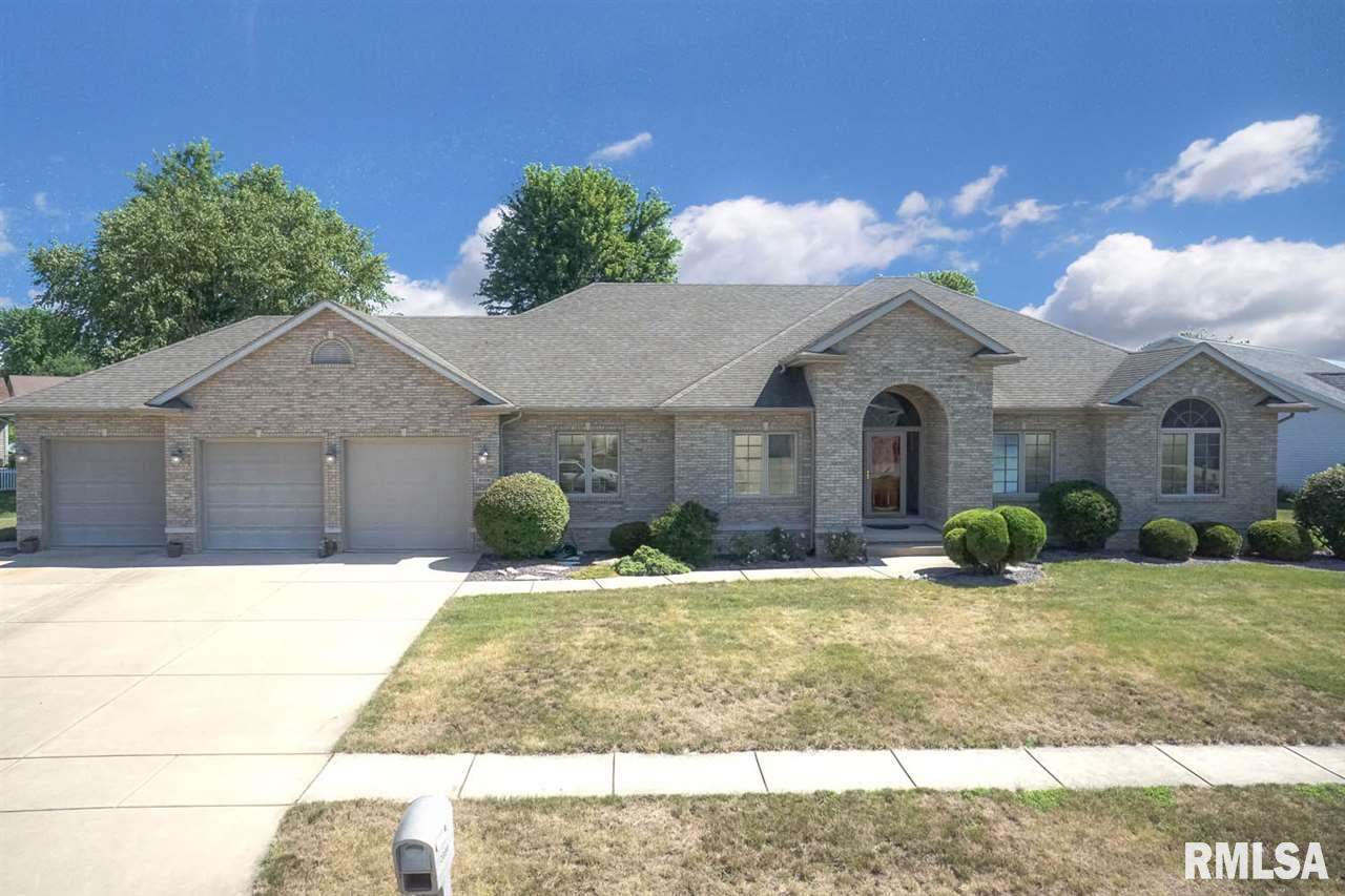 3008 Springwood Drive Springfield, IL 62712 - Photo 1 of 32