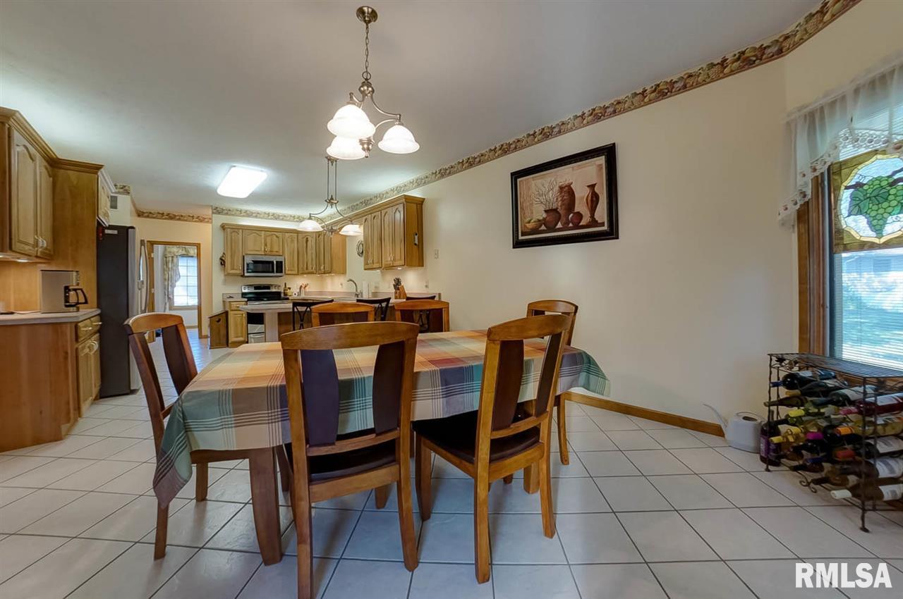 3008 Springwood Drive Springfield, IL 62712 - Photo 20 of 32