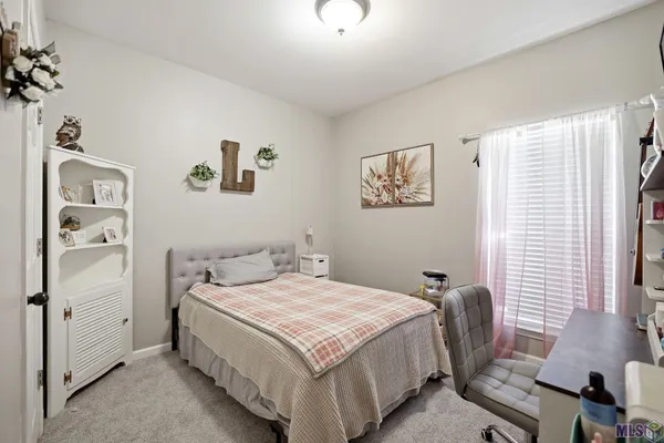 $235,000 | 10653 Ray Drive, Denham Springs, LA 70706