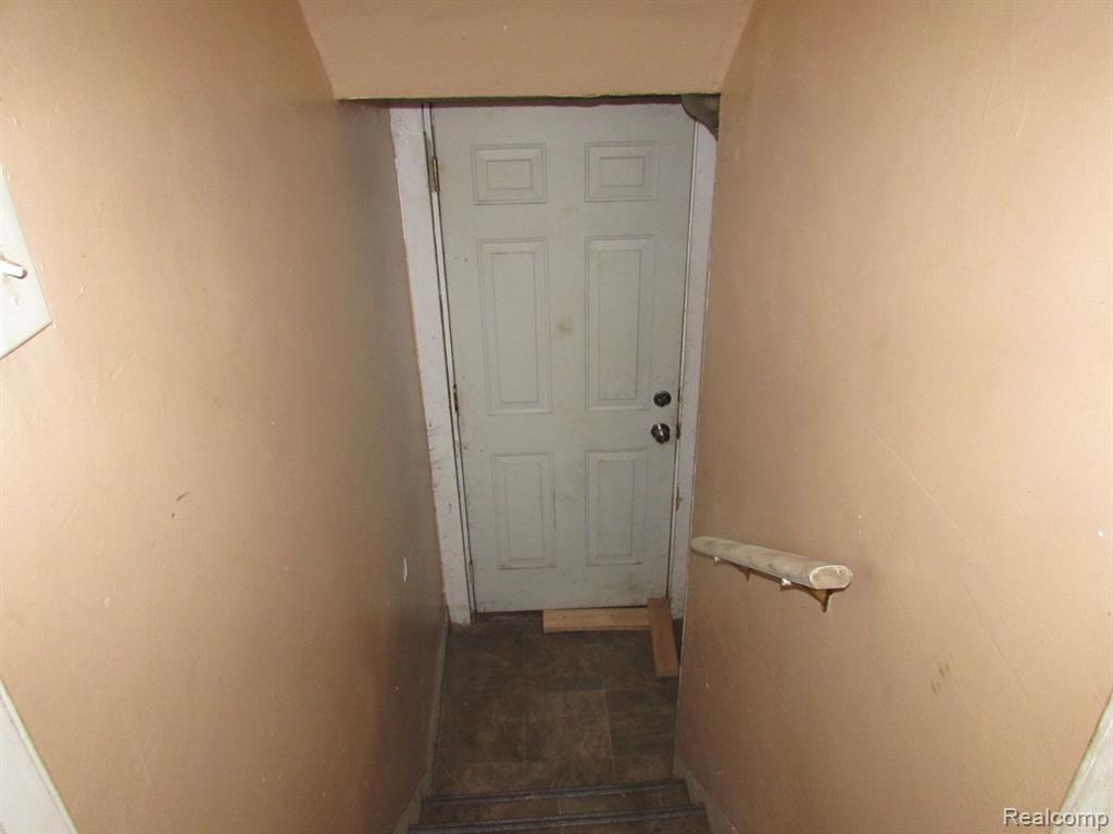 5950 Audubon Road Detroit, MI 48224 - Photo 26 of 46