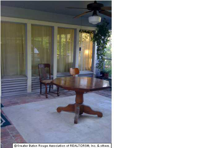1388 Stuart Avenue Baton Rouge, LA 70808 - Photo 3 of 21 Gallery Image 3