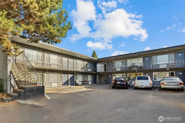 $2,980,000 | 801 Northwest 54th Street, Seattle, WA 98107