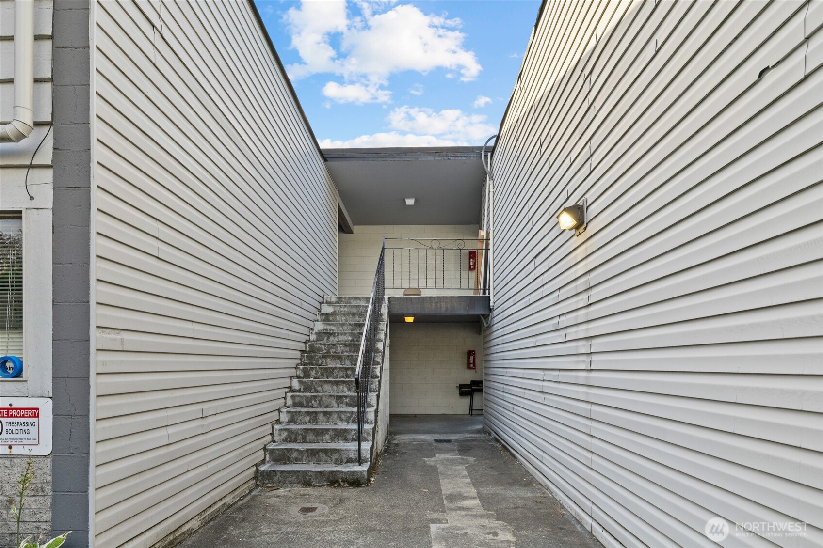 801 Northwest 54th Street Seattle, WA 98107 - Photo 21 of 25