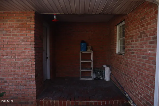 $449,900 | 1011 Lawson Drive, Kingsport, TN 37660