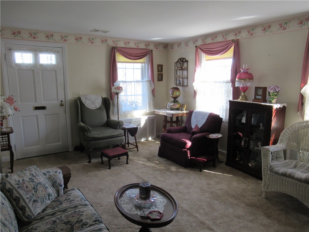 45 Broadmoor Road Cranston, RI 02910 - Photo 19 of 27 Gallery Image 19