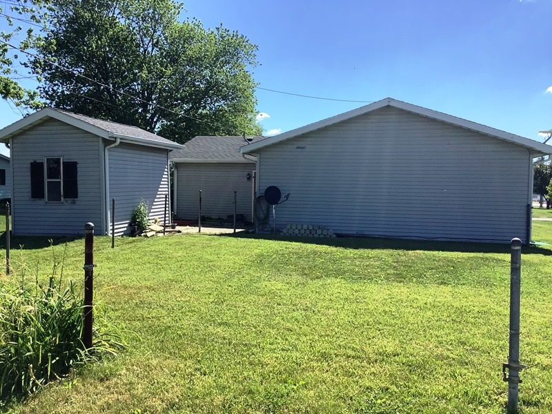 1009 Mix Avenue Decatur, IN 46733 - Photo 4 of 15