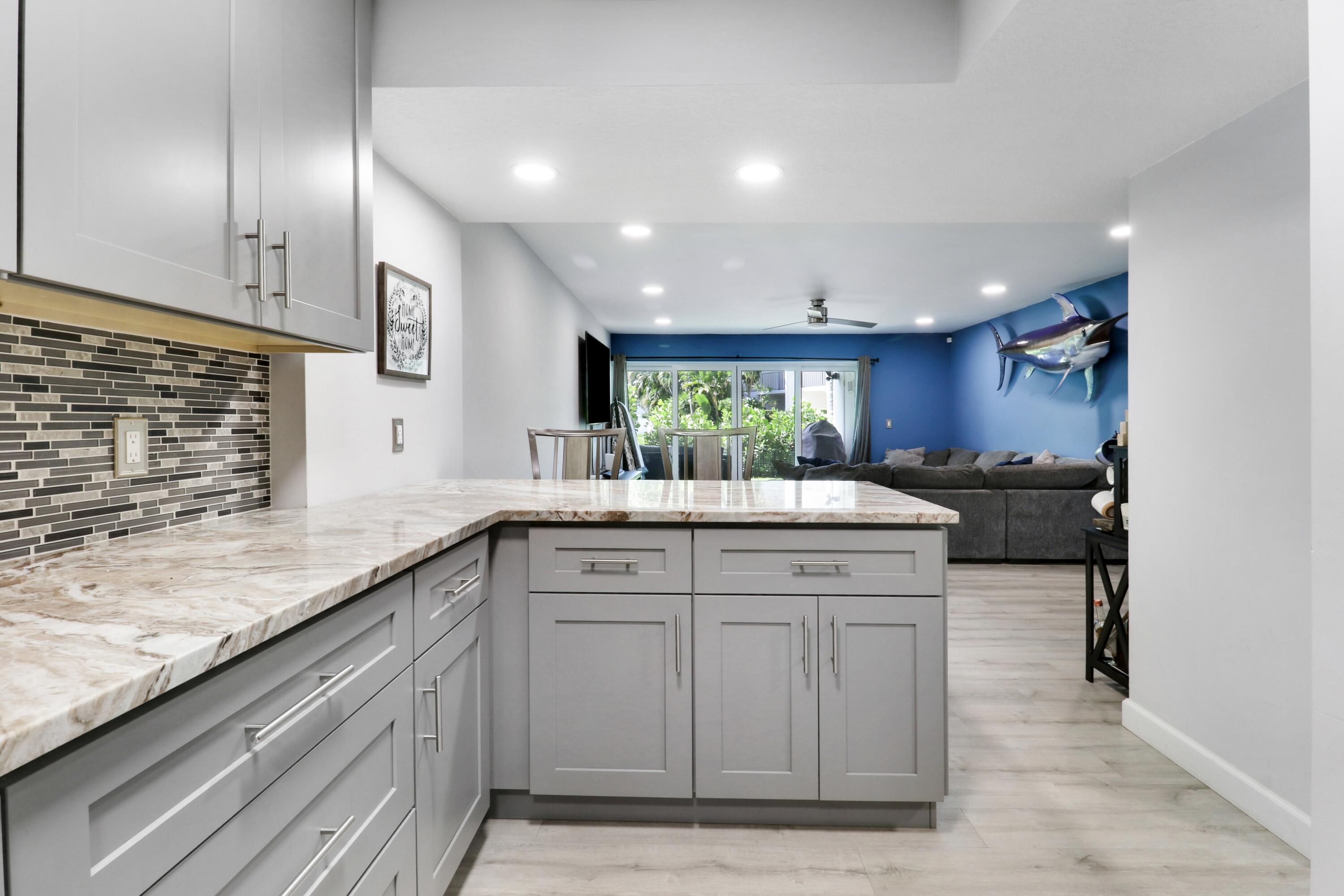 384 Golfview Road, Unit D North Palm Beach, FL 33408 - Photo 13 of 52 Kitchen