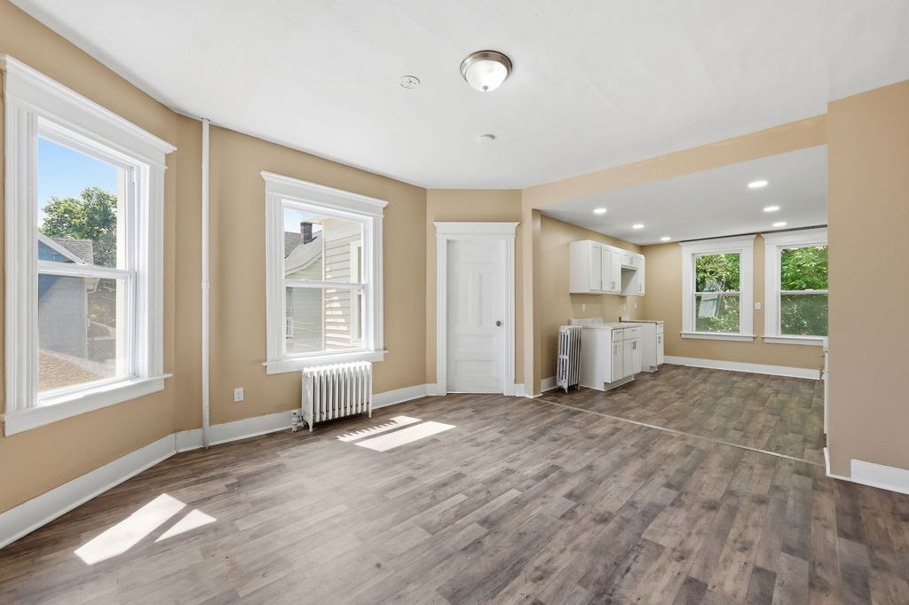 282 White Street Springfield, MA 01108 - Photo 25 of 42