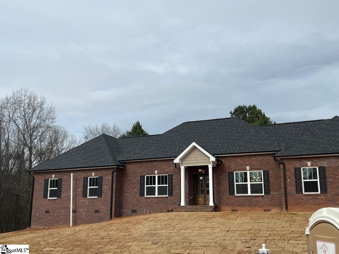 144 Cayman Way Anderson, SC 29621 - Photo 2 of 28 Gallery Image 2