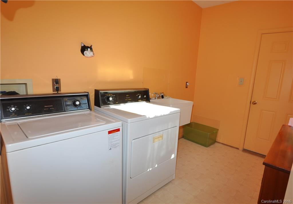 21 Bowman Ridge Road, Unit 2 Hendersonville, NC 28739 - Photo 16 of 20
