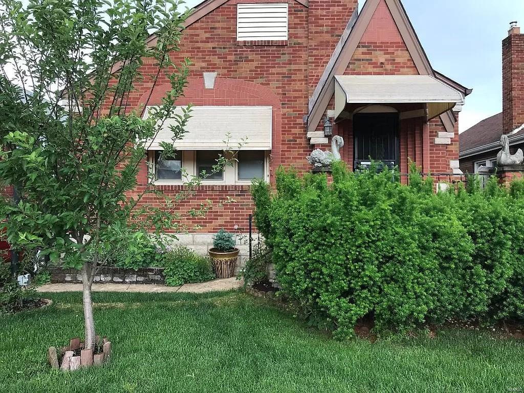 9326 MacKenzie Road St. Louis, MO 63123 - Photo 1 of 1
