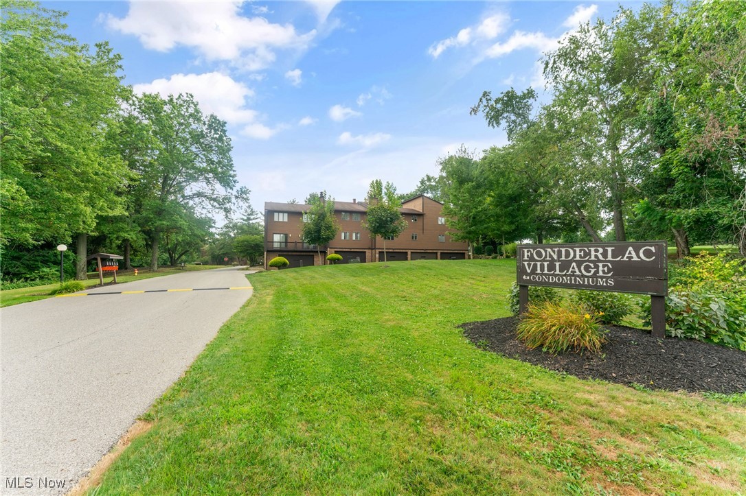 1175 East Calla Road, Unit C215 Youngstown, OH 44514 - Photo 44 of 44 Great community!