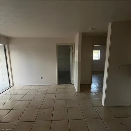 $995 | 2301 Cranford Avenue, Unit 1, Fort Myers, FL 33916