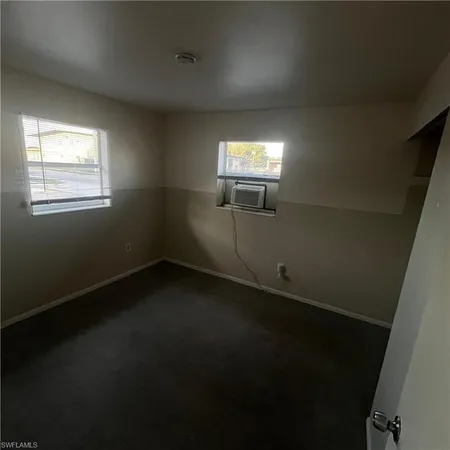 $995 | 2301 Cranford Avenue, Unit 1, Fort Myers, FL 33916